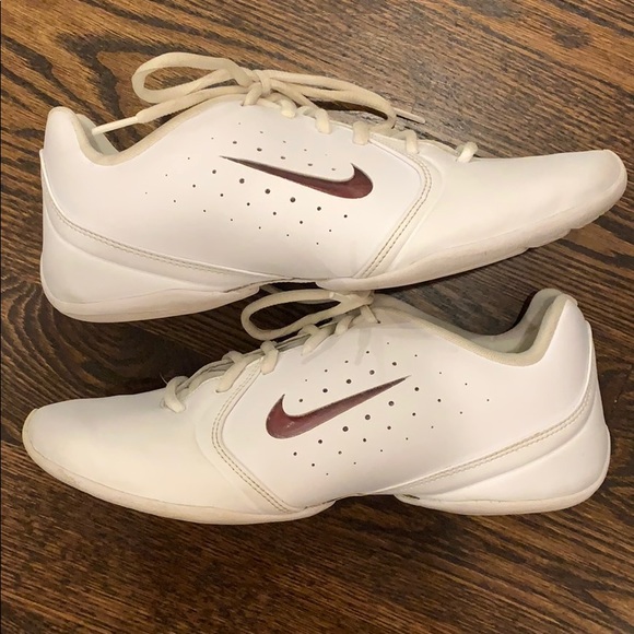 Nike Cheer Shoes Size 9.5